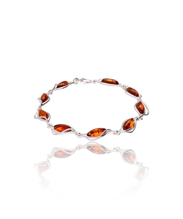 Bransoletka łezki w ozdobnej oprawie